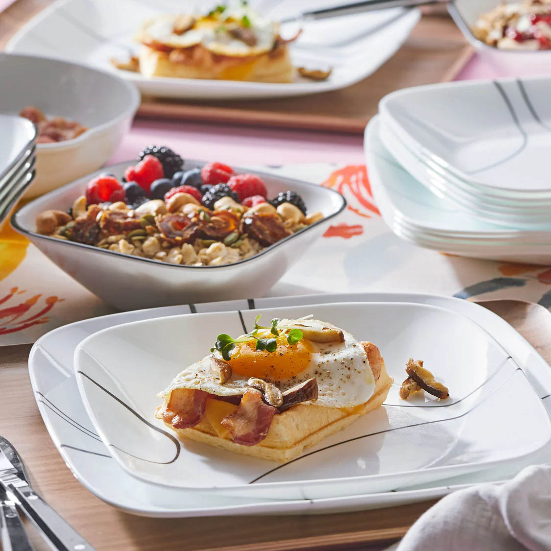 Corelle Simple Lines Square 18pc Dinner Set