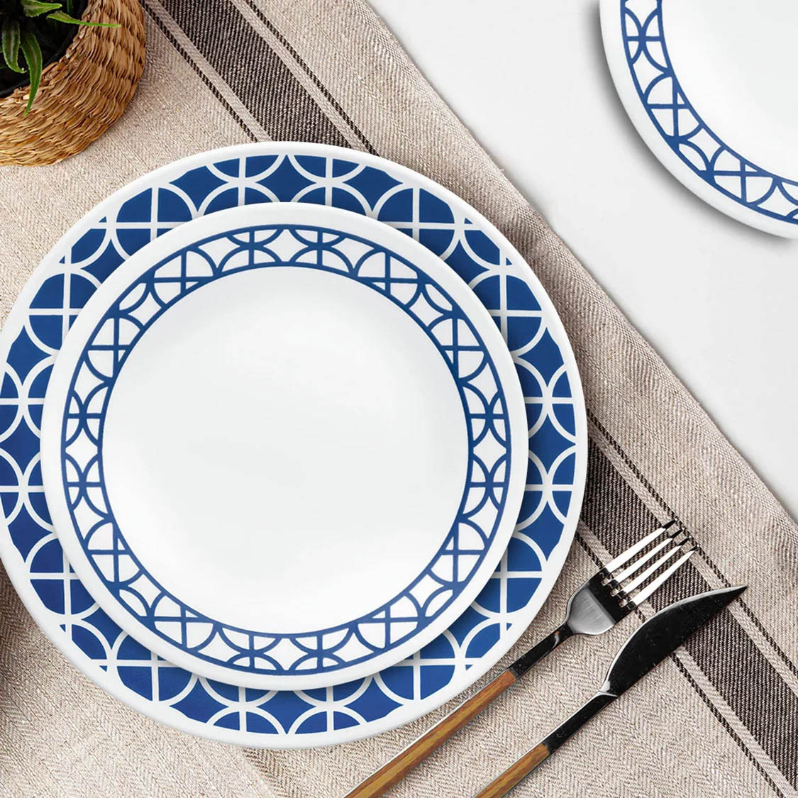 Corelle Cobalt Circles 16pc Dinner Set